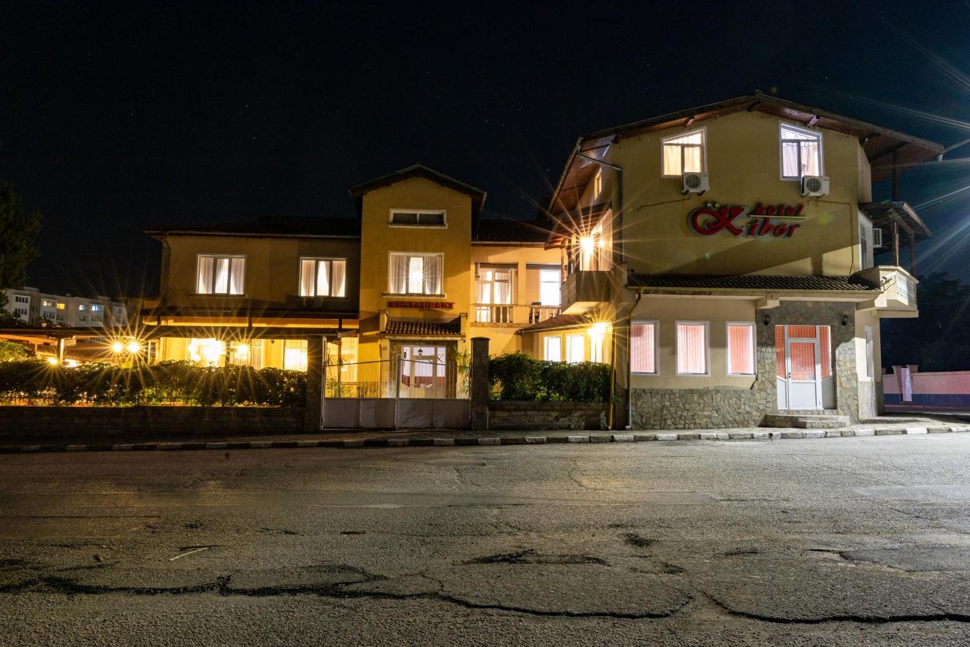 Hotel Kibor Gulubovo  Dış mekan fotoğraf